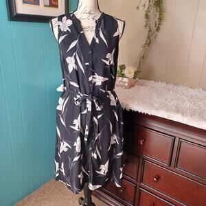 A New Day Black White Floral Sleeveless Dress Size M Button Down Belt Pockets